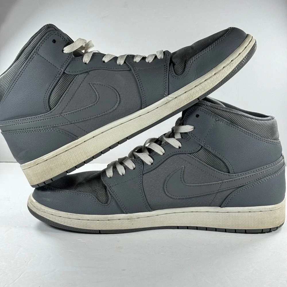 Nike Air‎ Jordan 1 Mid Cool Grey White 554724-022 Mens Size 12 Basketball Shoes